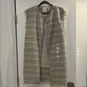 Tweed Sleeveless Shimmery Coat